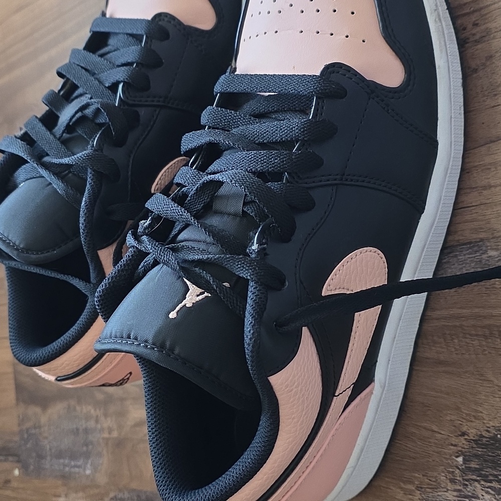 Jordan Mens Air 1 Low 553558 034 Crimson Tint